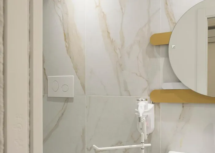 Reggio Charme Bed & Breakfast 4*