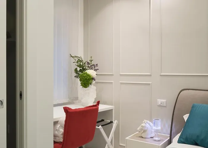 Reggio Charme Bed & Breakfast 4*